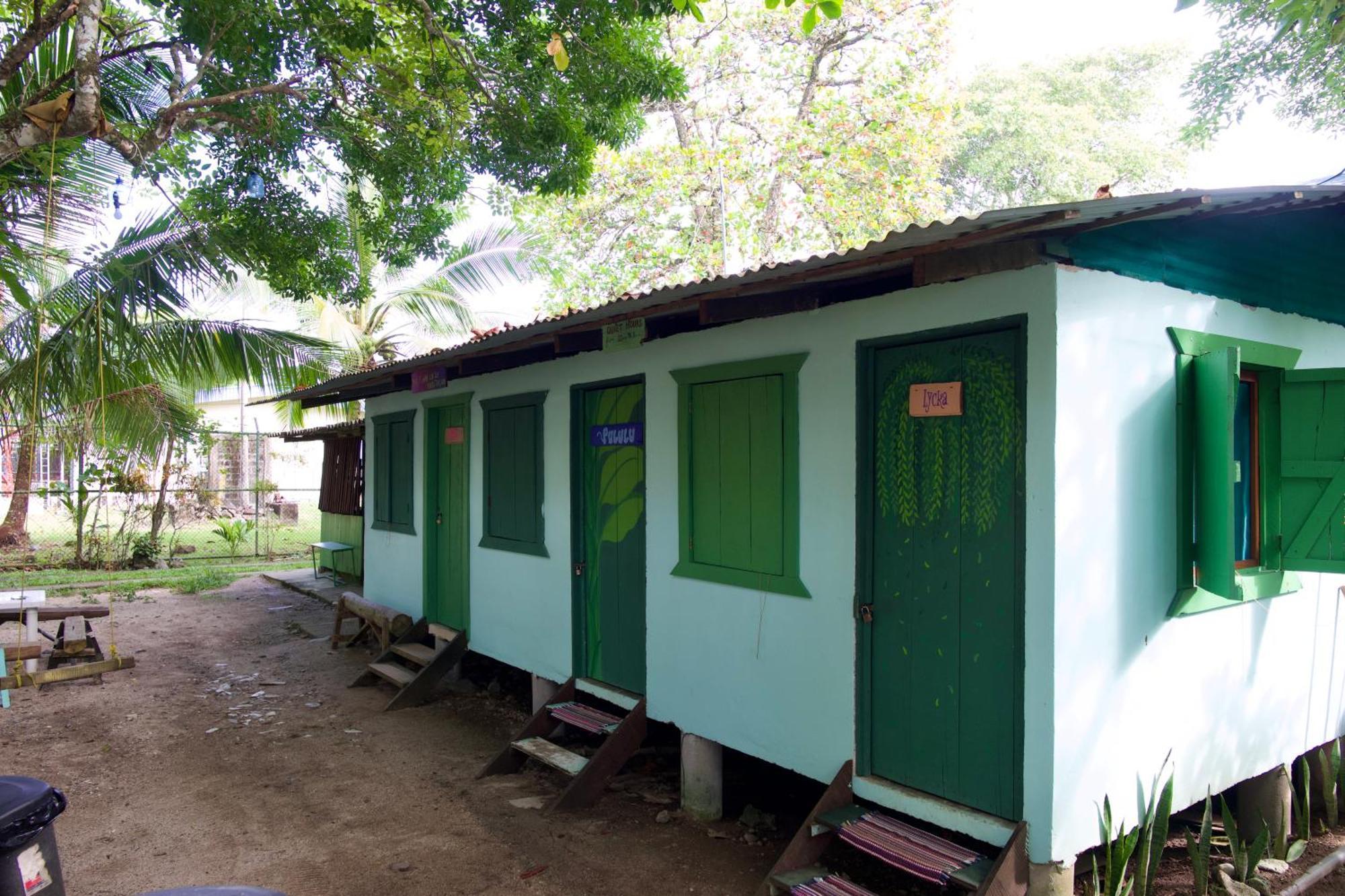 Casa Mamre Hostel Кахуита Екстериор снимка
